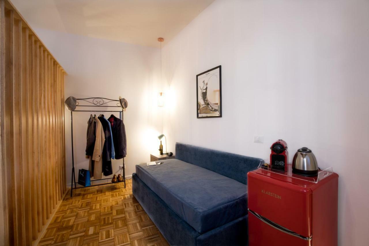 Amazing Trevi Fountain Apartment Рим Екстериор снимка